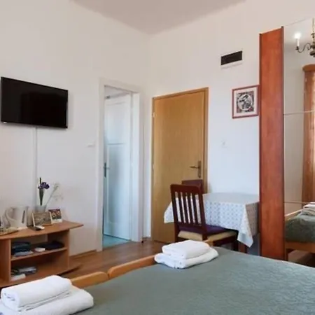 Mit Balkon Fuer Zwei Personen * Split